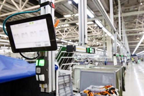 走進(jìn)世界級(jí)工廠，探尋北京奔馳智能低碳密碼與軟件開發(fā)新篇章