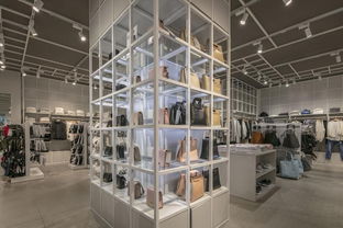 燕郊展柜制作廠 一站式店面裝修與北京工裝軟件開發(fā)解決方案